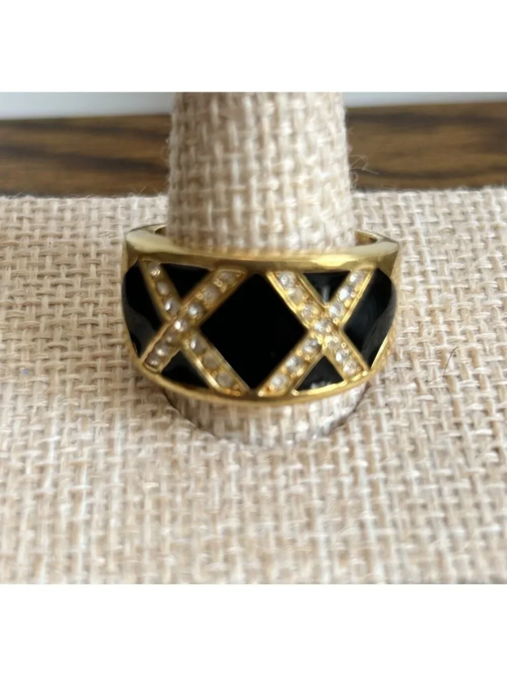 Avon Black Enamel Rhinestone XX Ring Size 8 Kisses Gold Tone Y2K Retro 2002